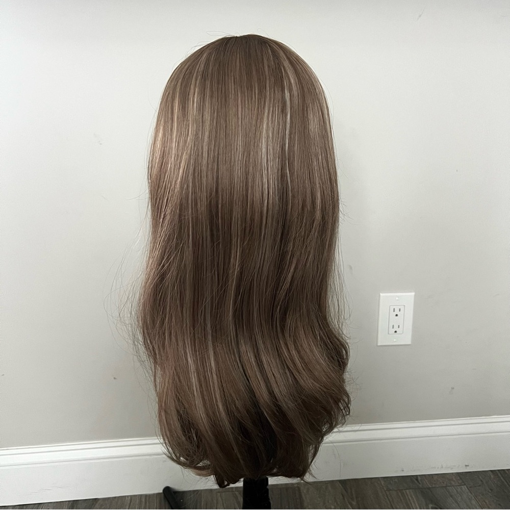 21 Inches long Brown/Blonde Highlights Wig - Picture 4 of 16